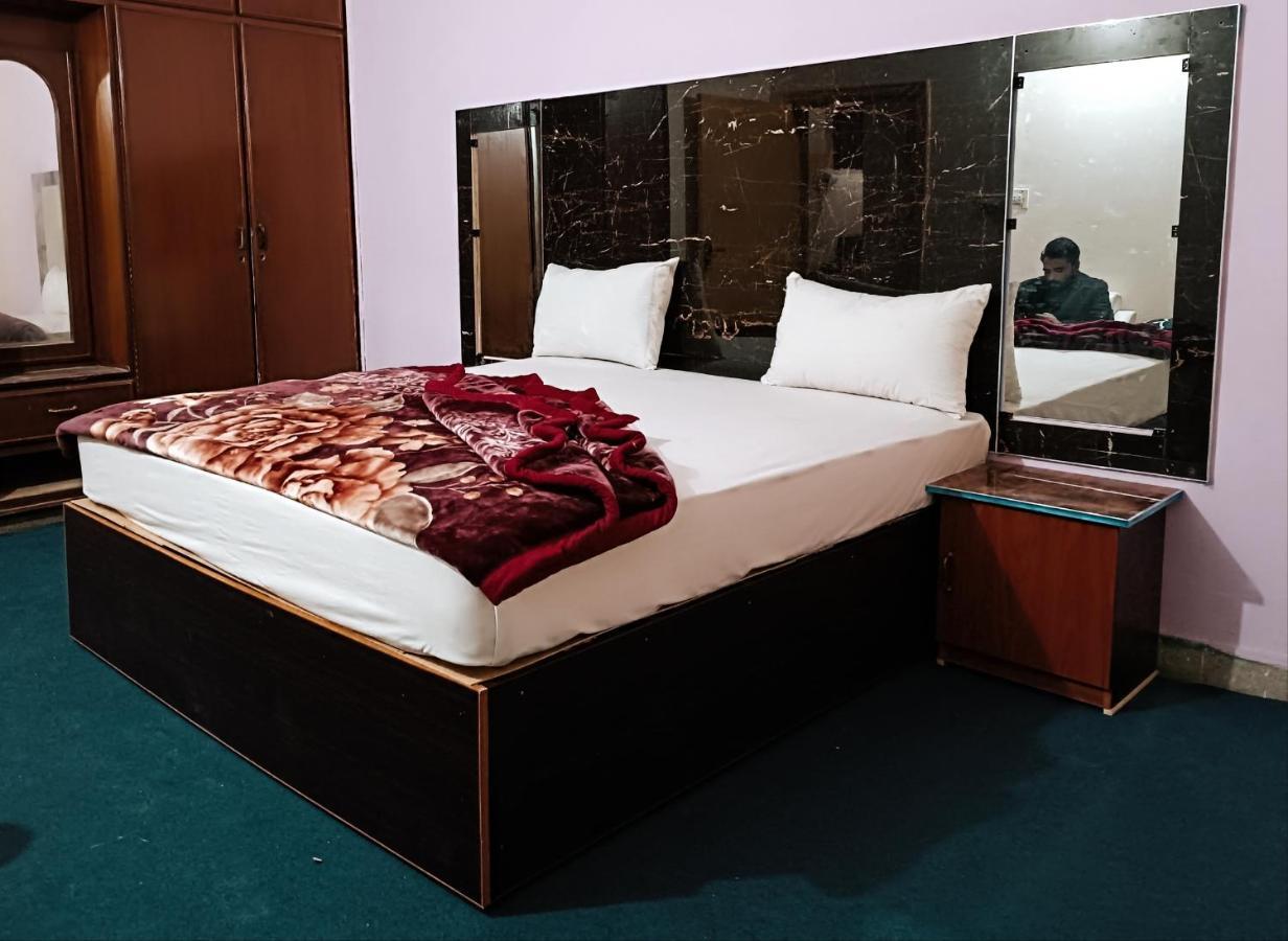 לאהור Hotel Moon Light View מראה חיצוני תמונה