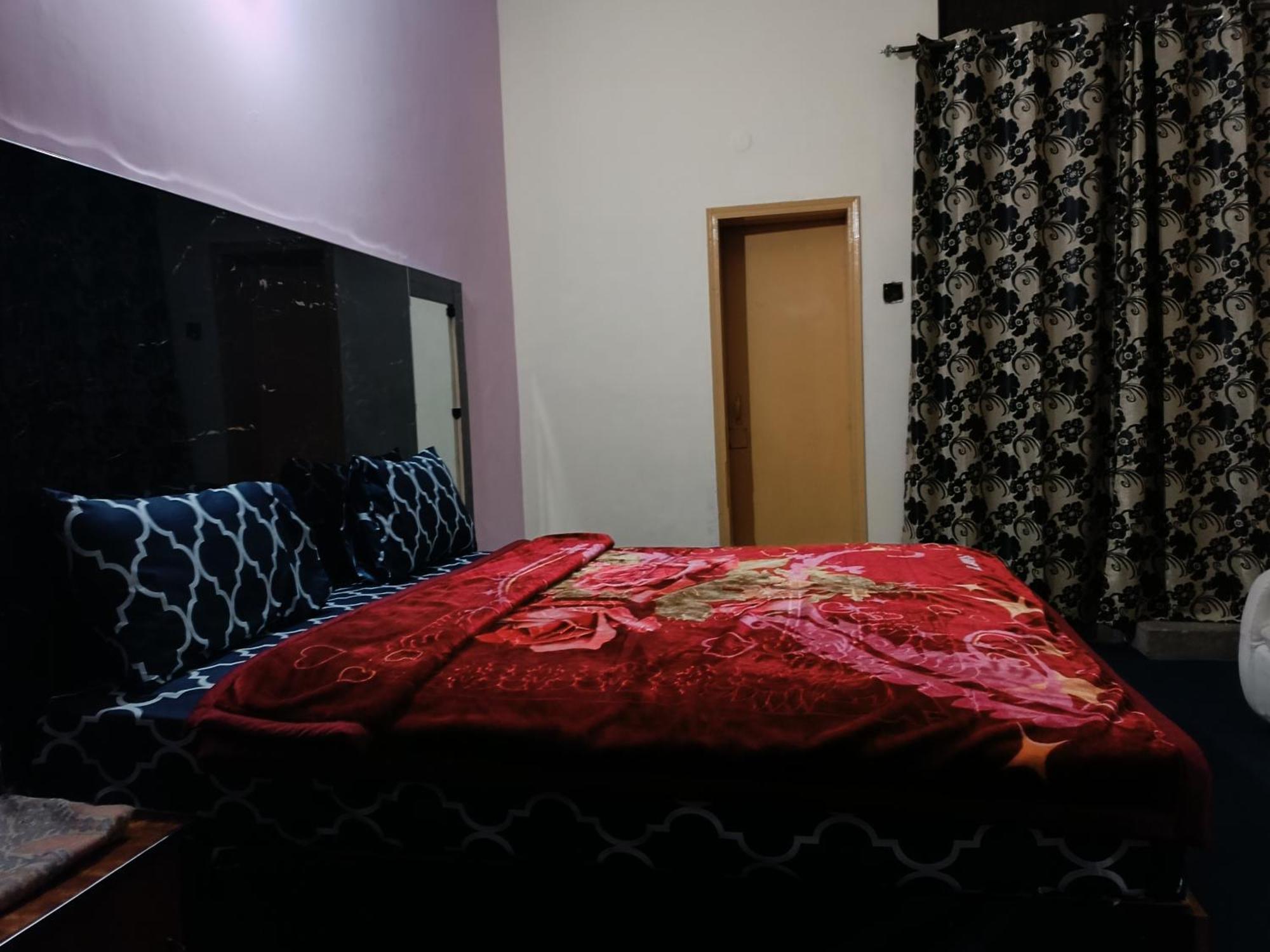 לאהור Hotel Moon Light View מראה חיצוני תמונה