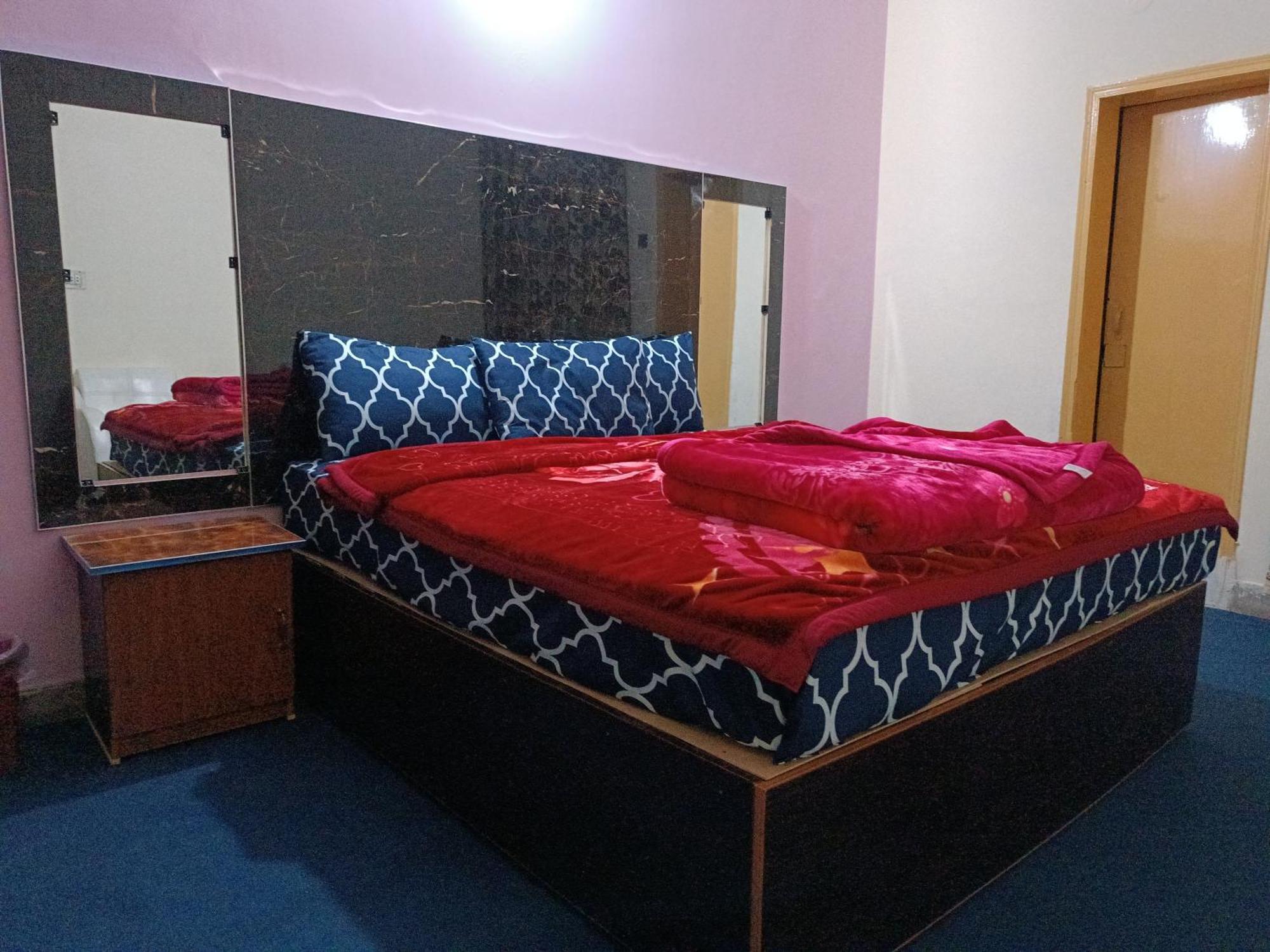 לאהור Hotel Moon Light View מראה חיצוני תמונה